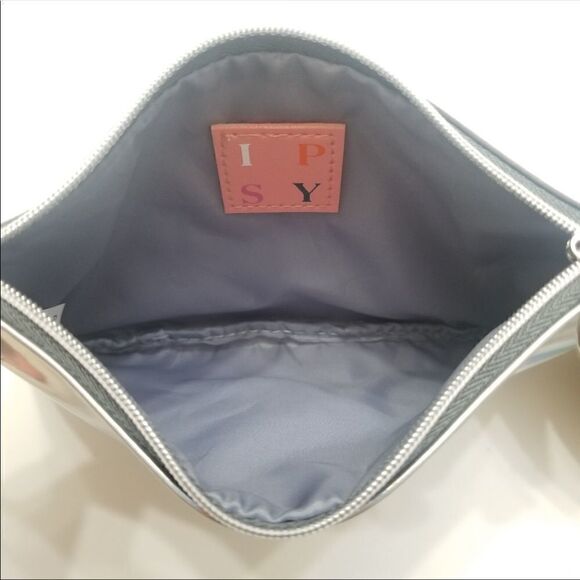 Mac Cosmetics 81 Charmer Lash NEW Ipsy bag - Picture 3 of 12